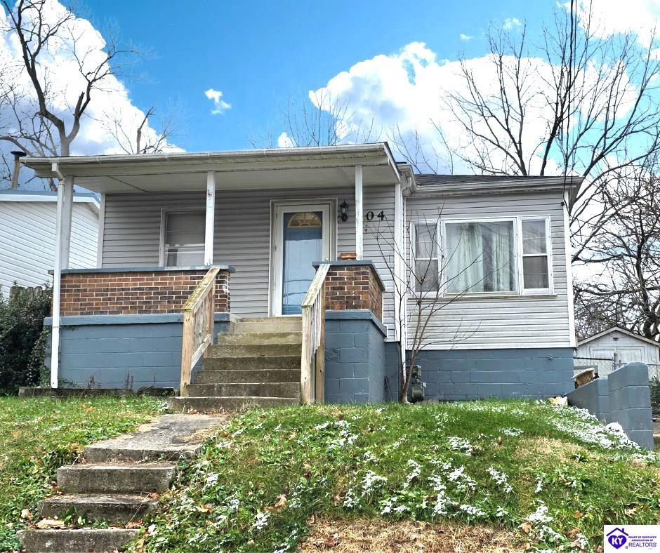 304 Brown Street photo 1