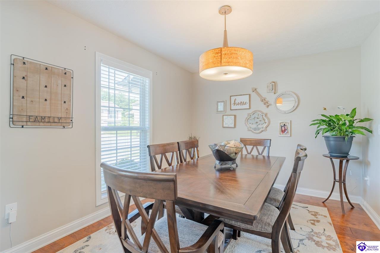 200 Riley Way photo 8