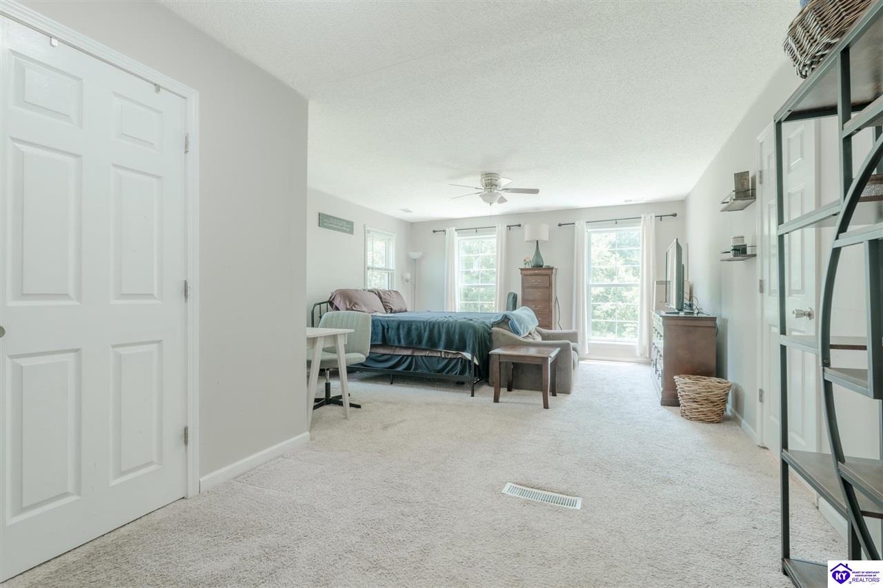 100 Lake Drive photo 16