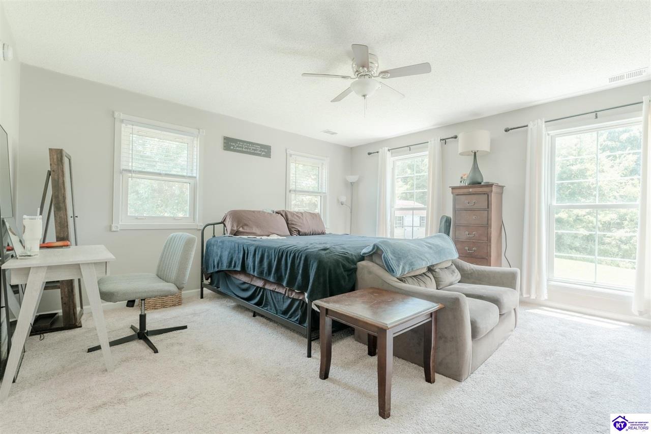 100 Lake Drive photo 17