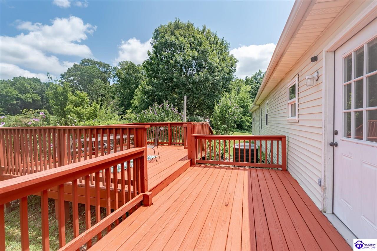 100 Lake Drive photo 19