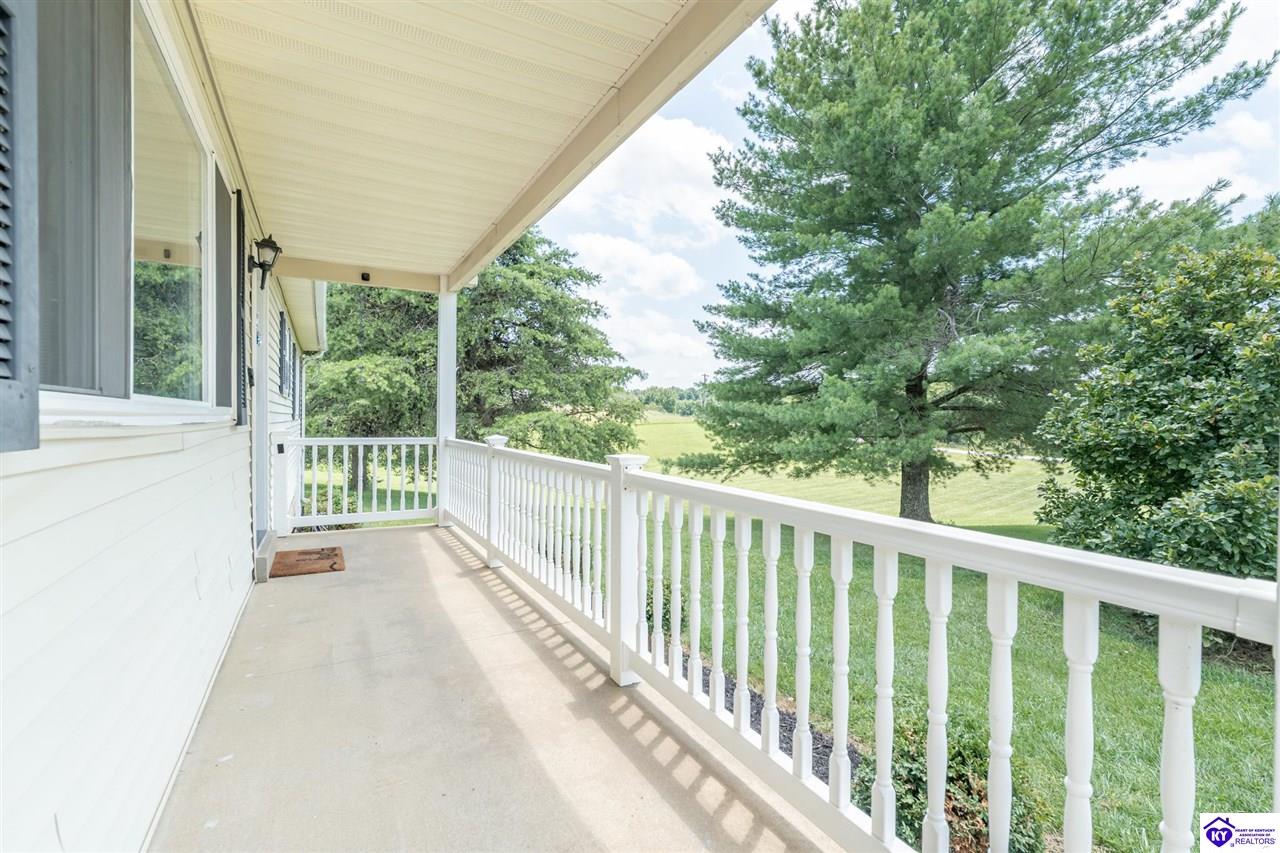 100 Lake Drive photo 4