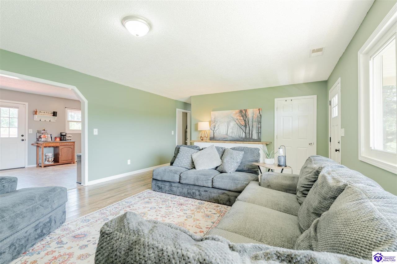 100 Lake Drive photo 6