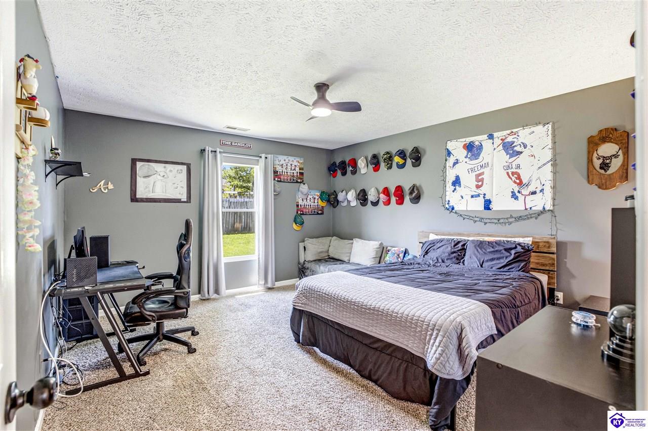 107 Clover Court photo 17