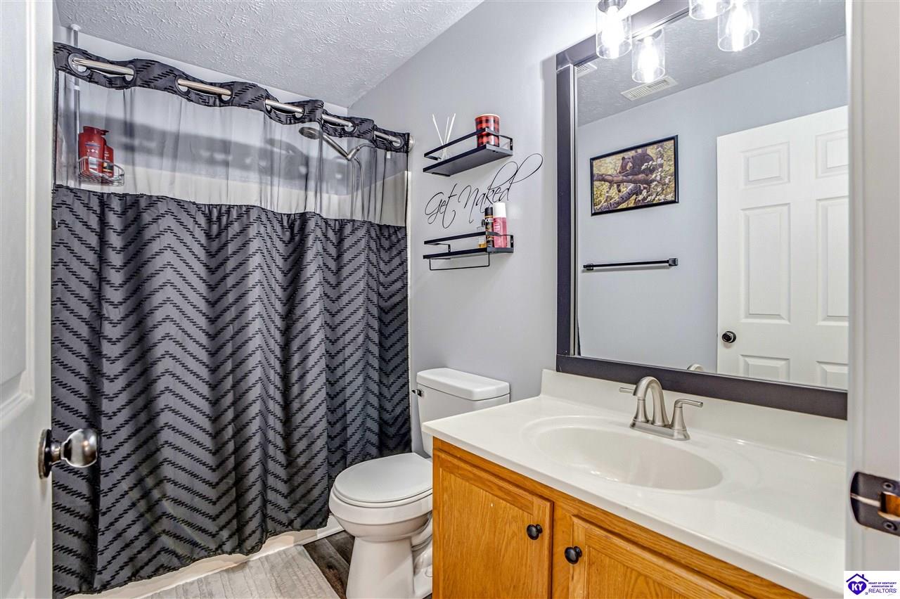 107 Clover Court photo 22