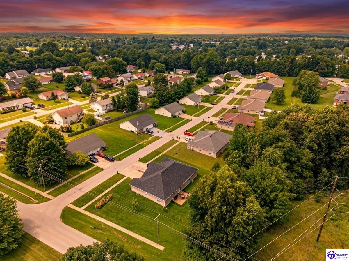 107 Clover Court photo 4