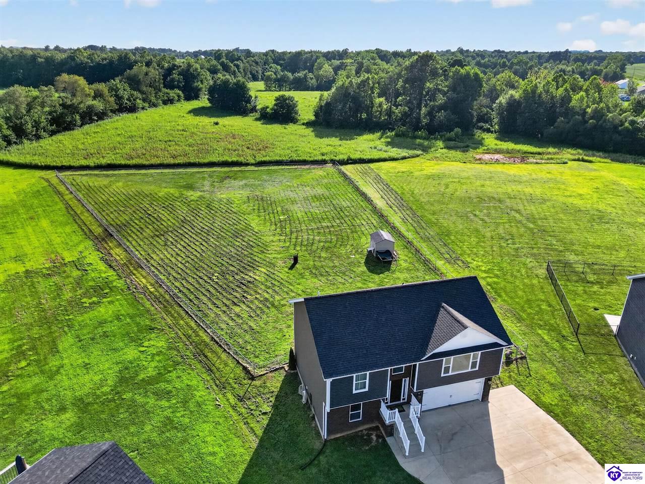 580 House Lane photo 35