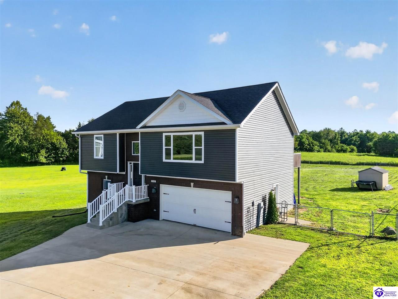 580 House Lane photo 5