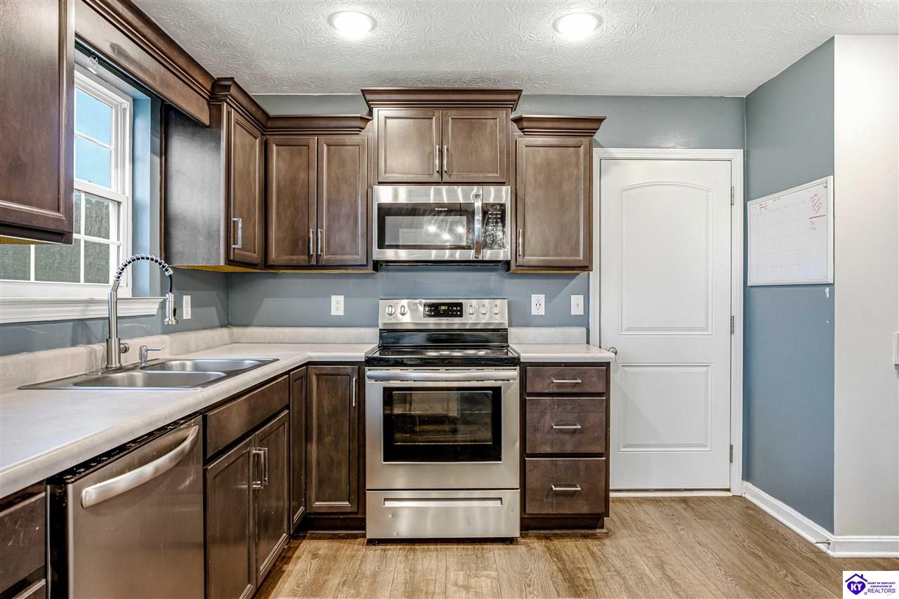 129 Molly Way photo 11
