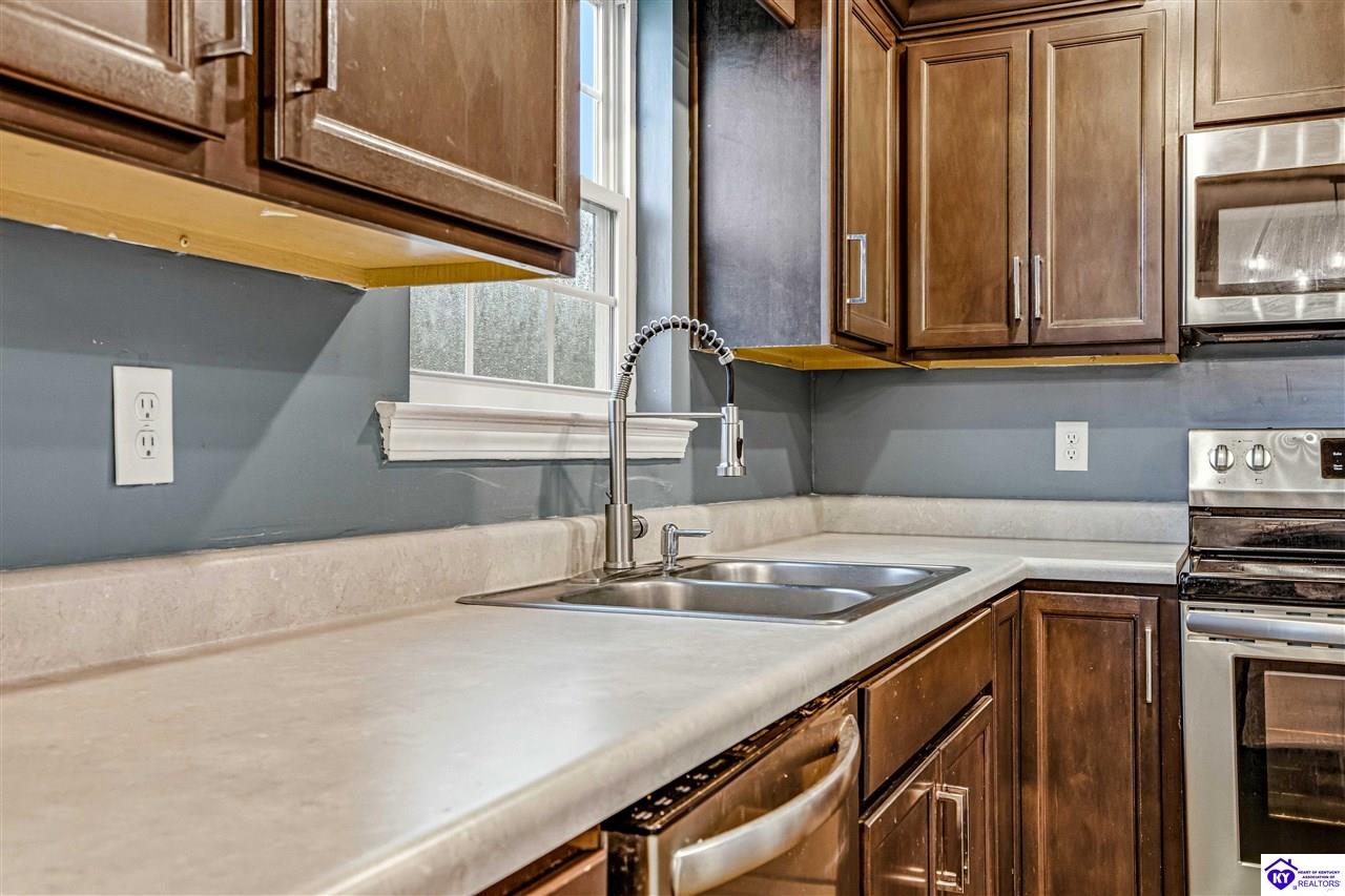 129 Molly Way photo 16