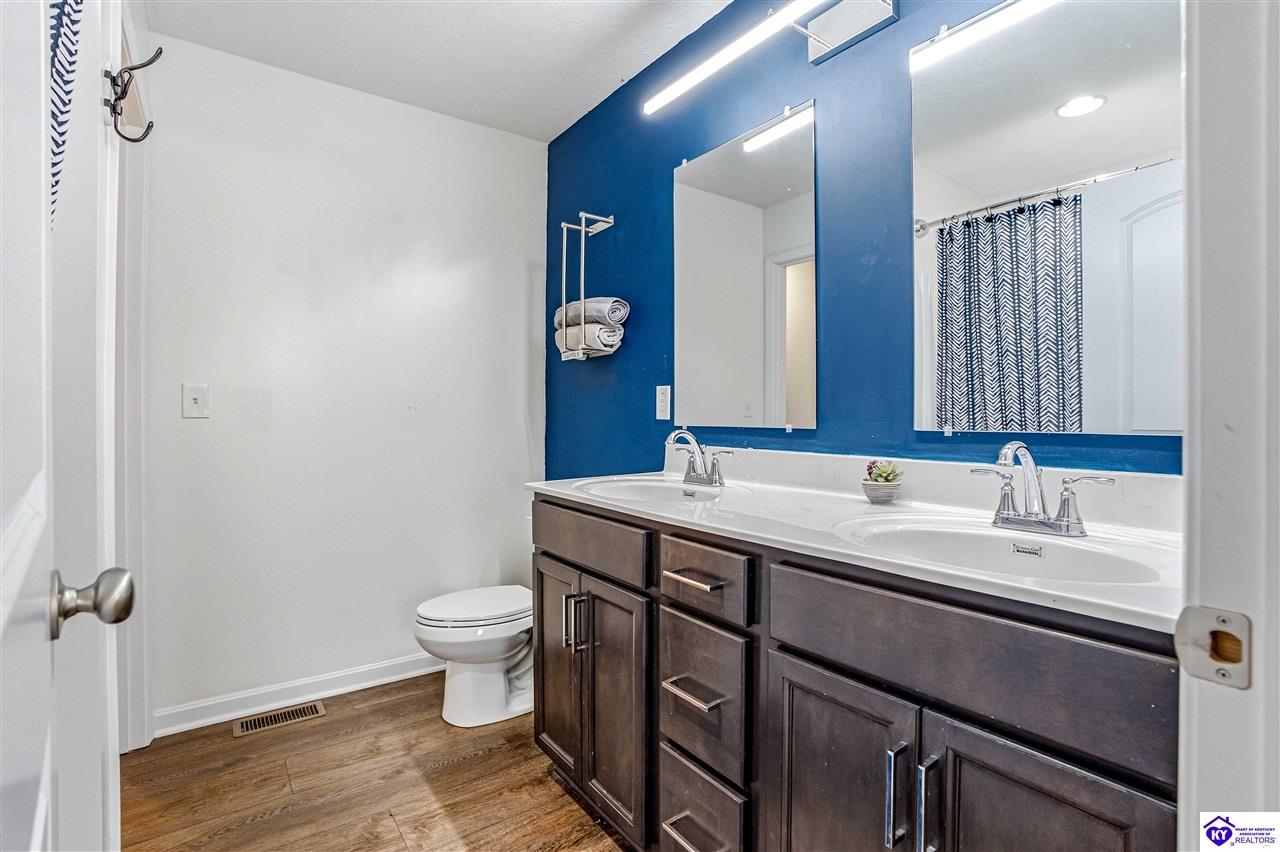 129 Molly Way photo 19