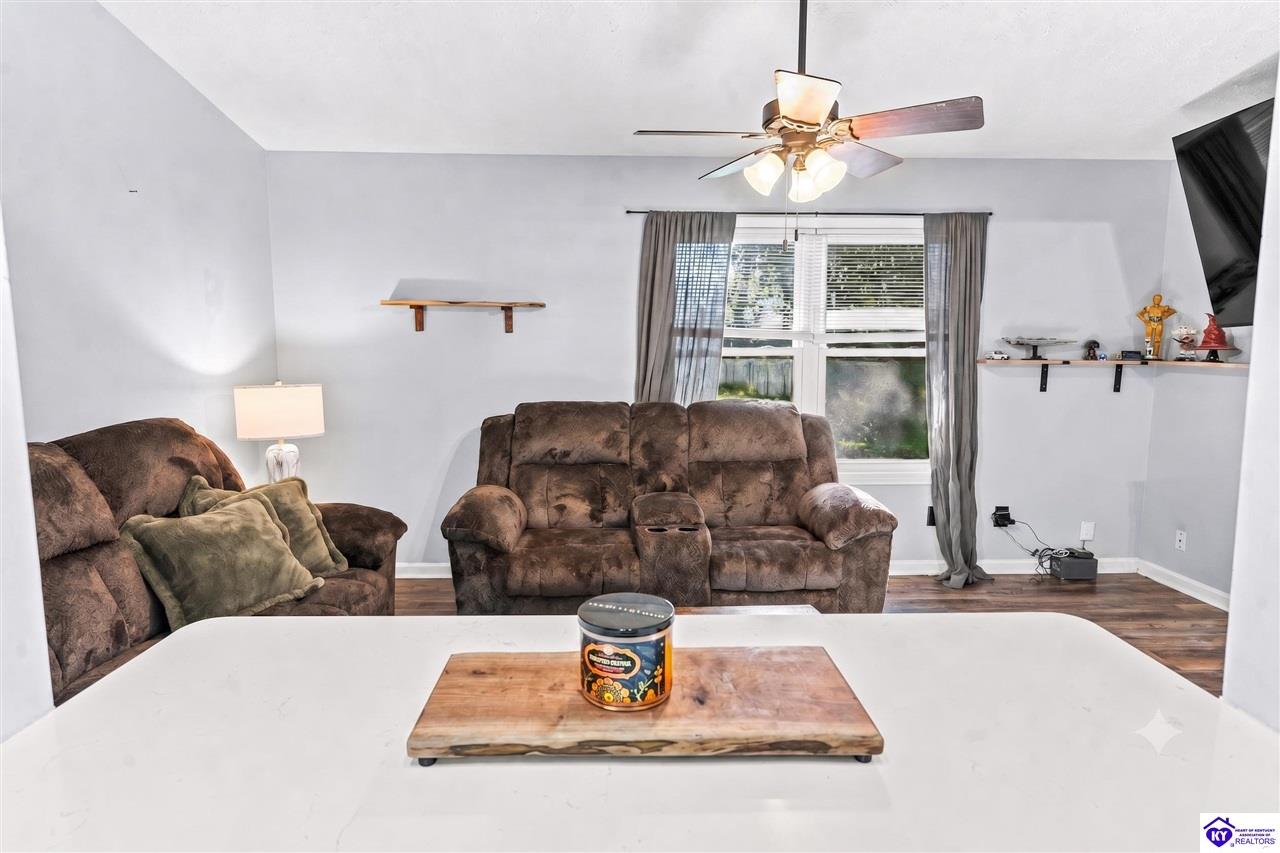 148 Vonda Court photo 11