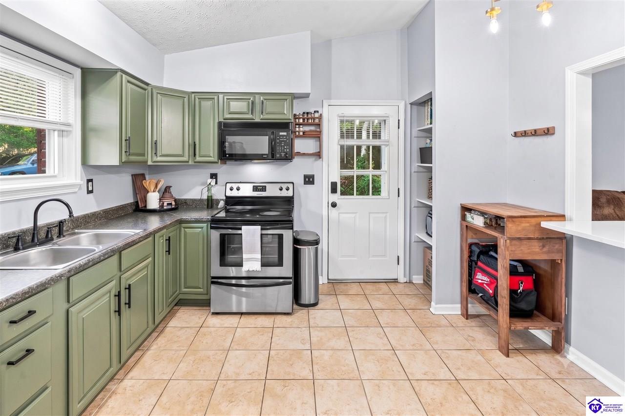 148 Vonda Court photo 7