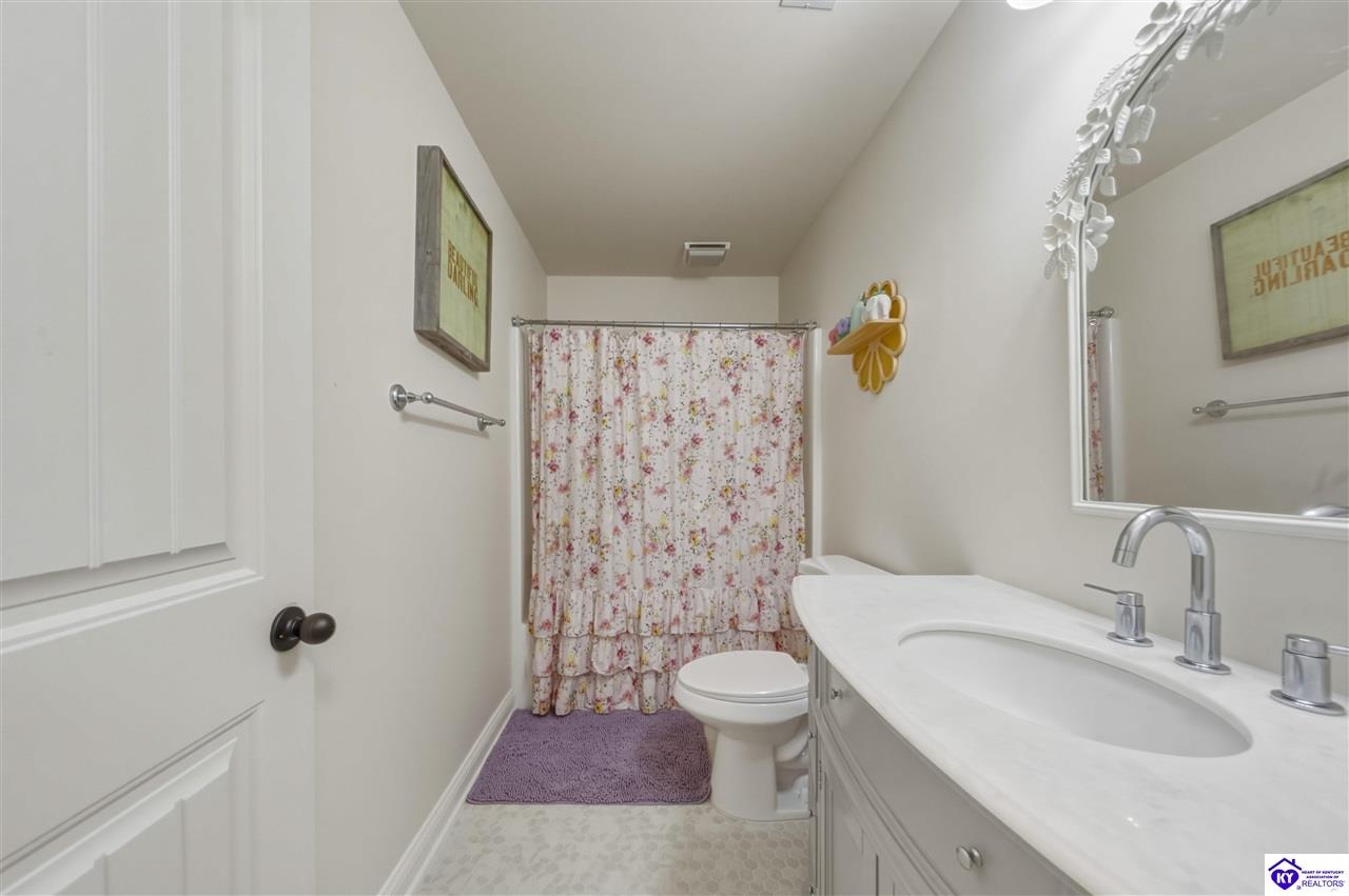 122 Vineland Parkway photo 35