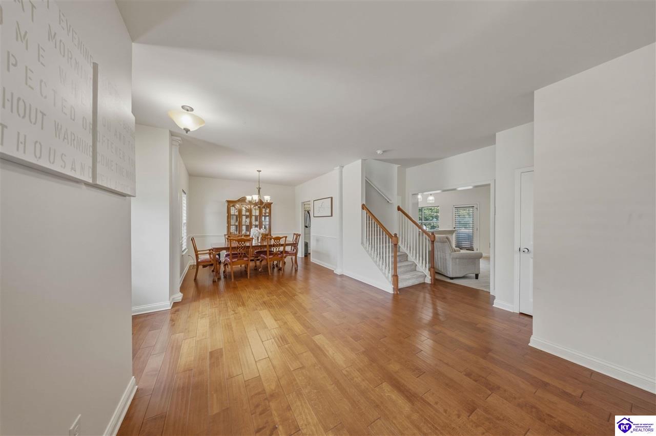 122 Vineland Parkway photo 7
